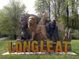 Longleat Entrance Letters - Longleat Safari Park 3D sign - The Grain - Theme Park Signage