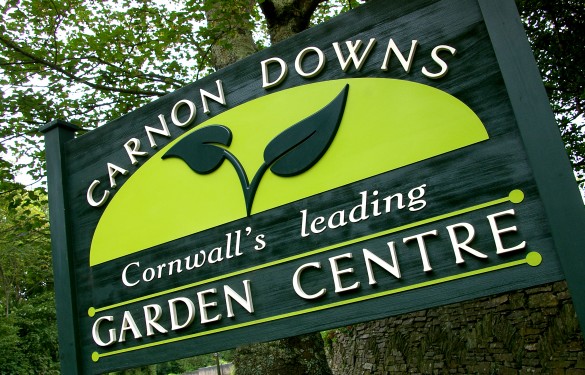Double post freestanding display signage for 